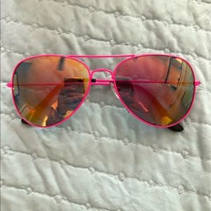 Peppers USA uv protection hot pink sunnies